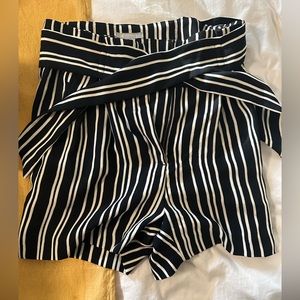 H&M shorts size 6